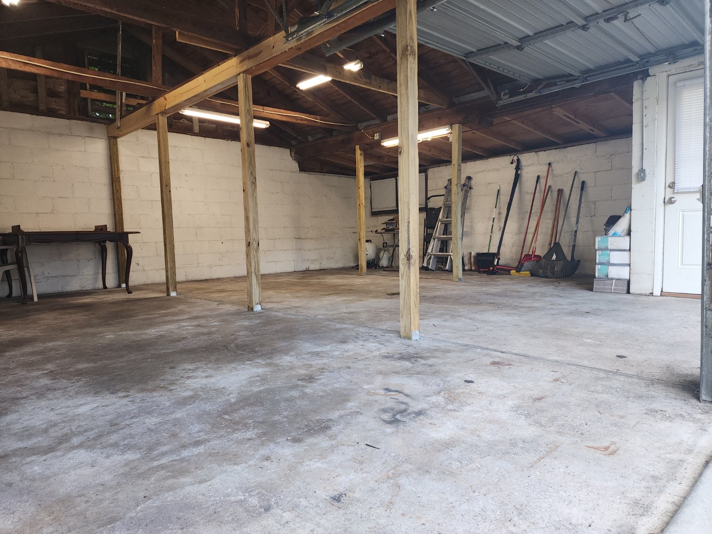 290-detached garage inside 1